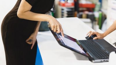 6 Tips Beli Laptop Bekas agar Bisa Temukan Pilihan yang Pas