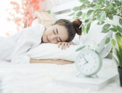 Waktu Tidur dan Bangun Tidur yang Paling Baik untuk Tubuh